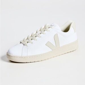 Veja Urca C.W.L. Vegan Leather Sneakers White & Sable EU 40 / US 9